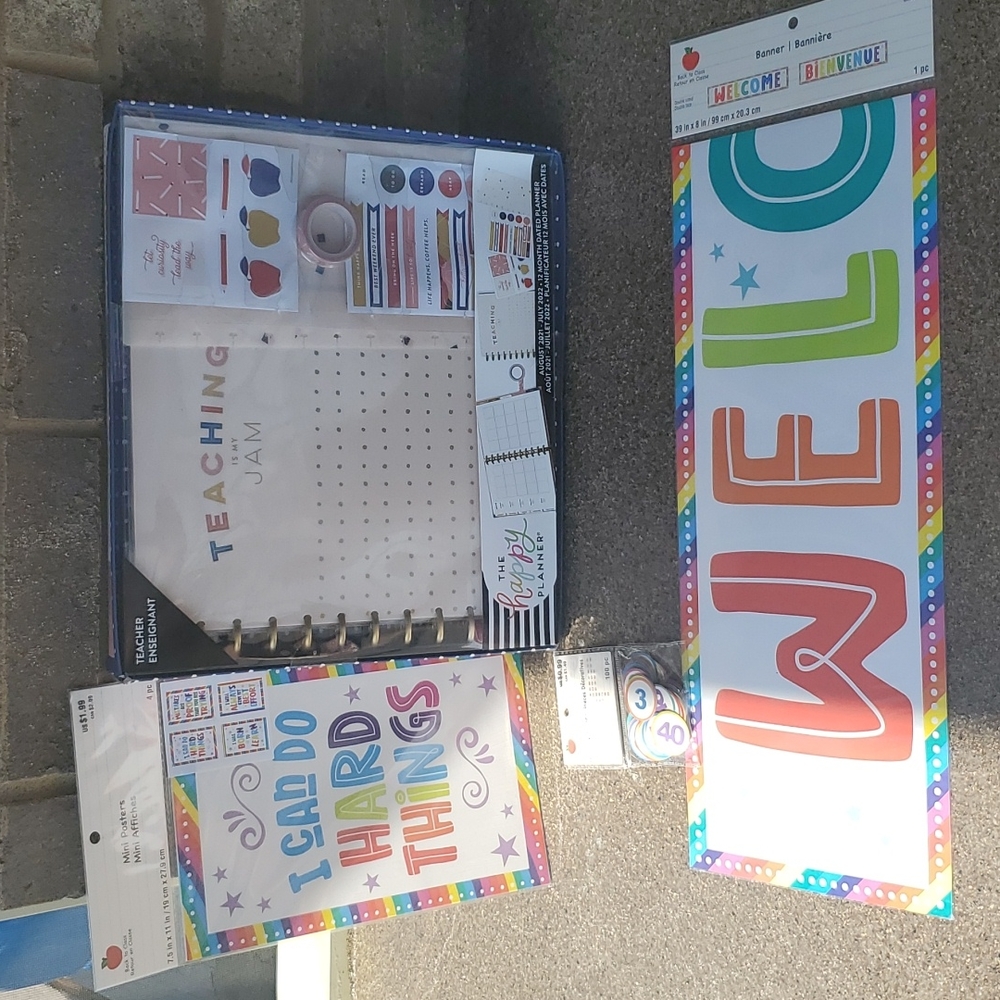 TEACHER'S  DATED PLANNER & ACCESSORIES